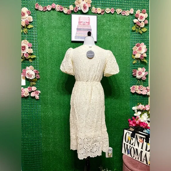 🌷Brand New eyelet dress embroidered can fit Sm up to M very nice quality!🌷 - Picture 8 of 8